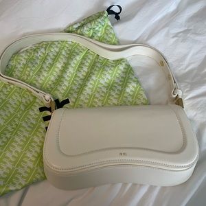 JW PEI Joy White Should Bag - Like New